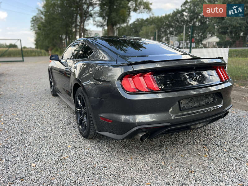 Ford Mustang 2019