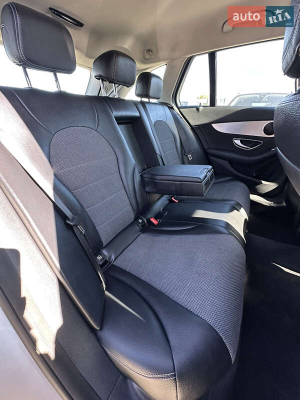 Mercedes-Benz C-Class 2016