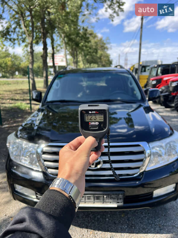 Toyota Land Cruiser 2011