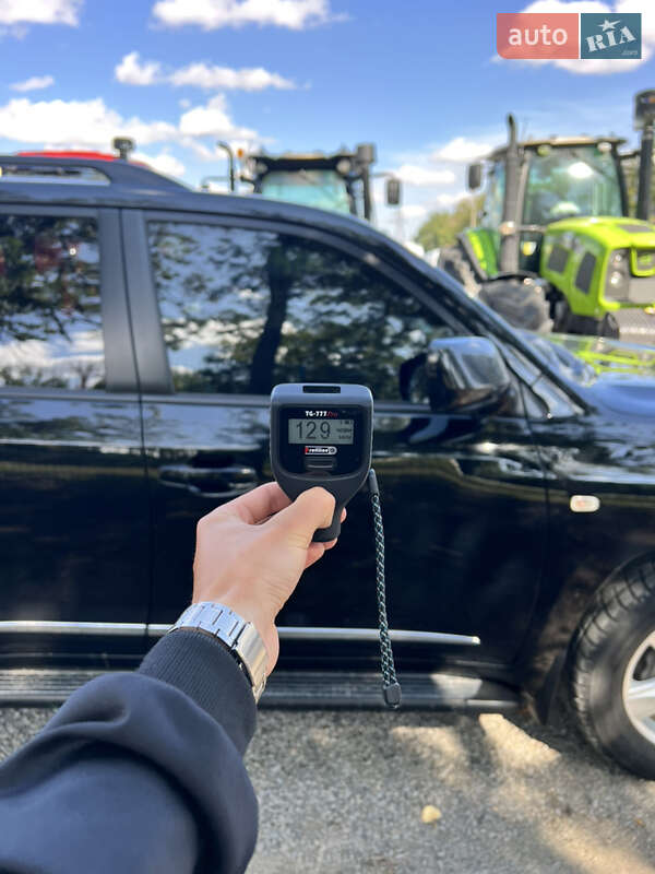 Toyota Land Cruiser 2011