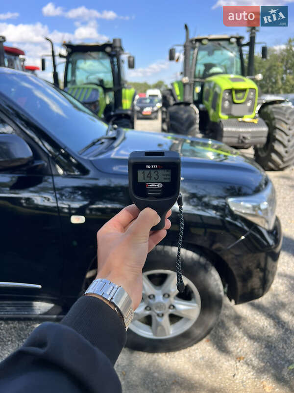 Toyota Land Cruiser 2011