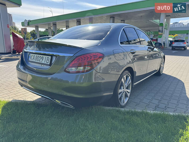 Mercedes-Benz C-Class 2016