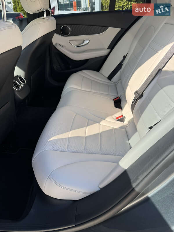 Mercedes-Benz C-Class 2016