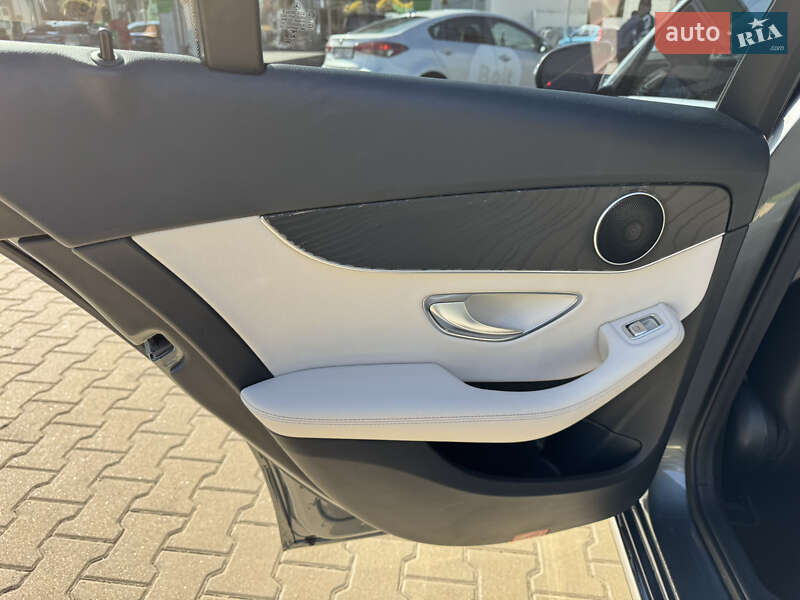 Mercedes-Benz C-Class 2016