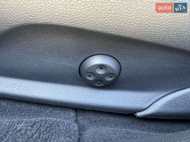 Mercedes-Benz C-Class 2016