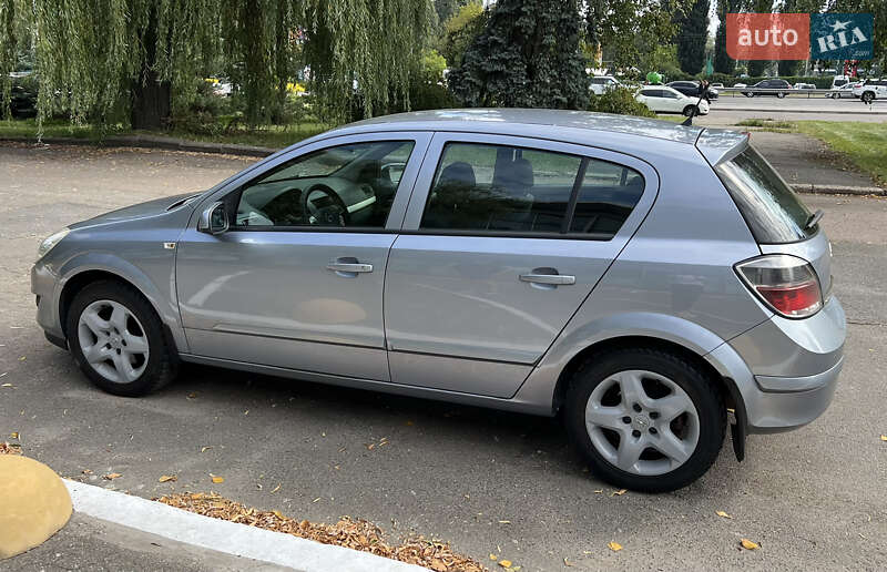 Opel Astra 2007