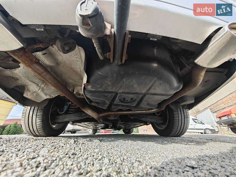 Mercedes-Benz C-Class 2007