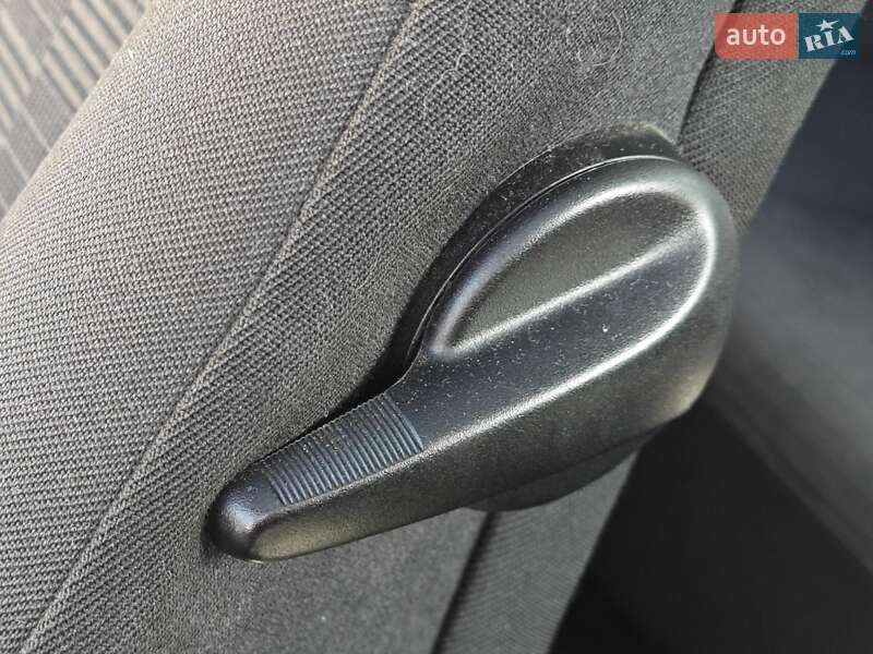 Mercedes-Benz C-Class 2007