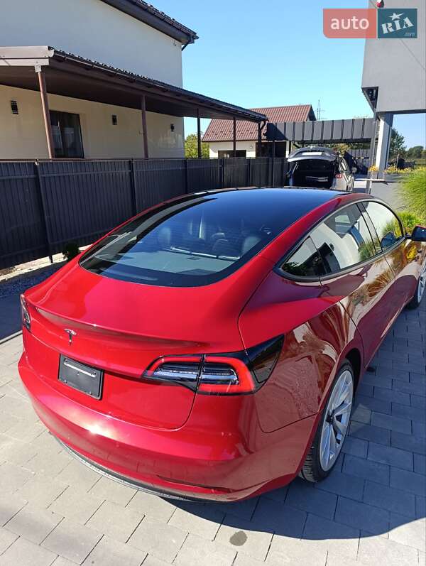 Tesla Model 3 2022