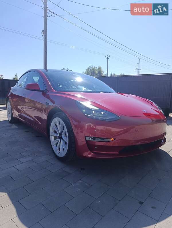 Tesla Model 3 2022