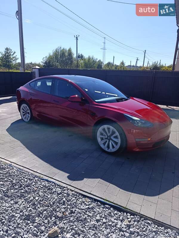 Tesla Model 3 2022