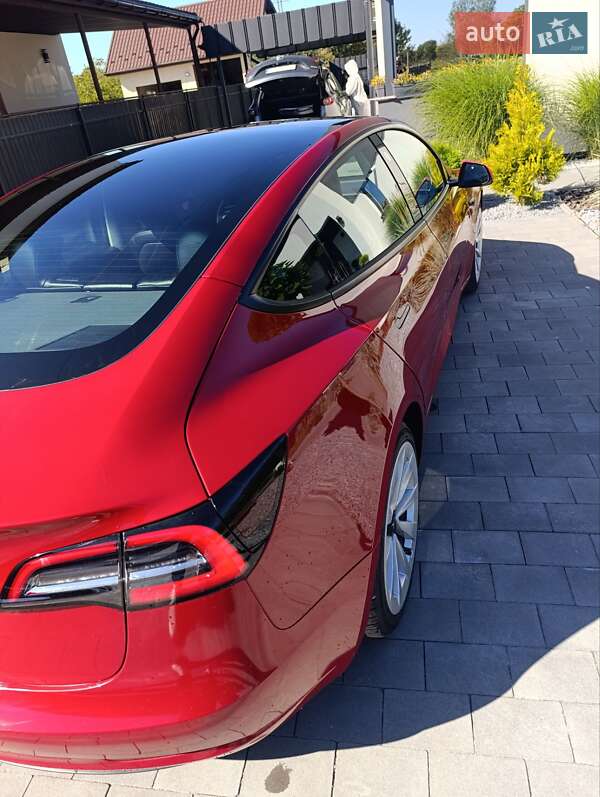 Tesla Model 3 2022