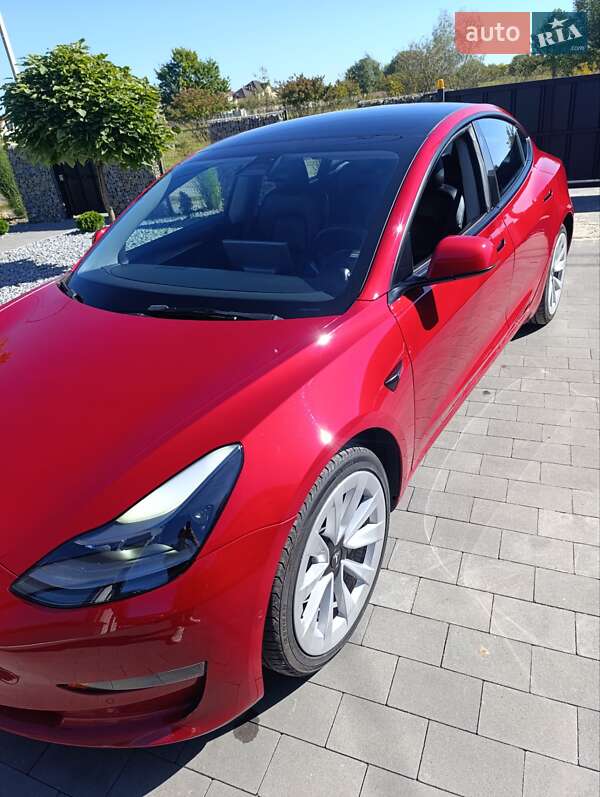 Tesla Model 3 2022