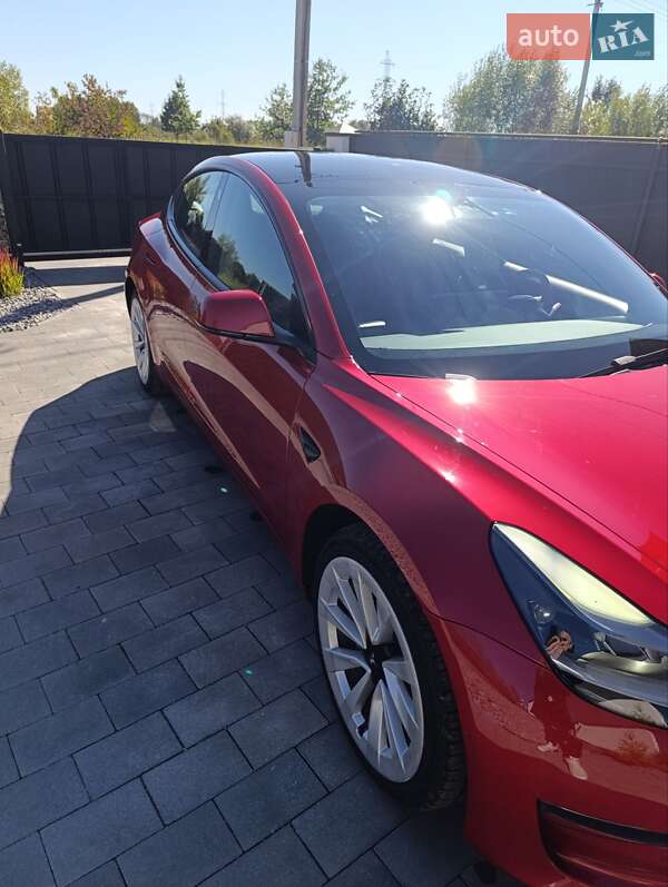 Tesla Model 3 2022