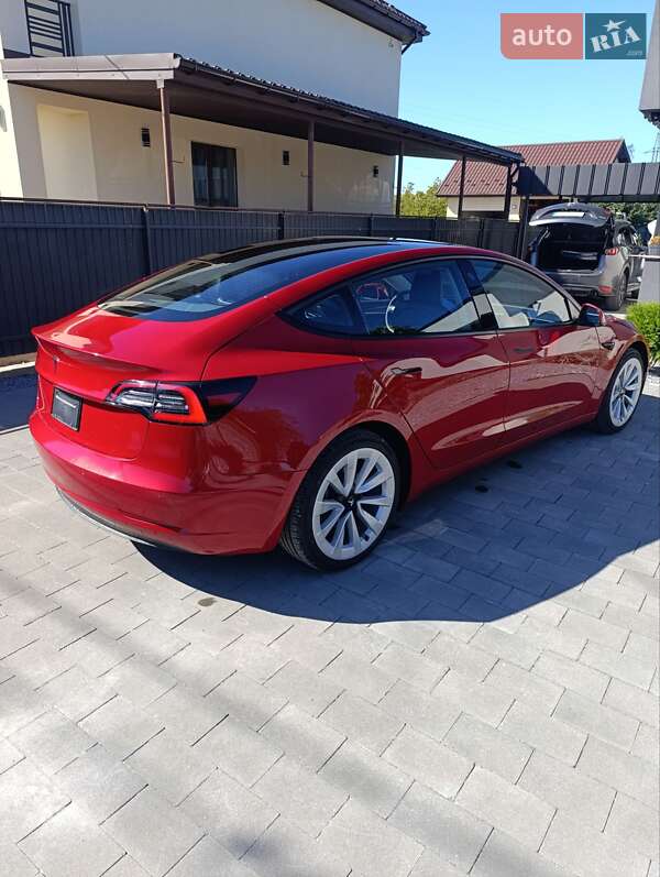 Tesla Model 3 2022