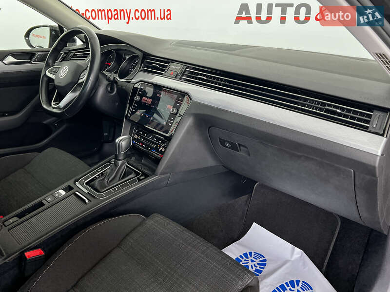 Volkswagen Passat 2021