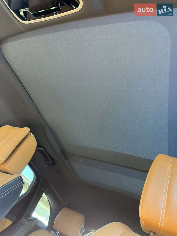 Land Rover Range Rover Velar 2019