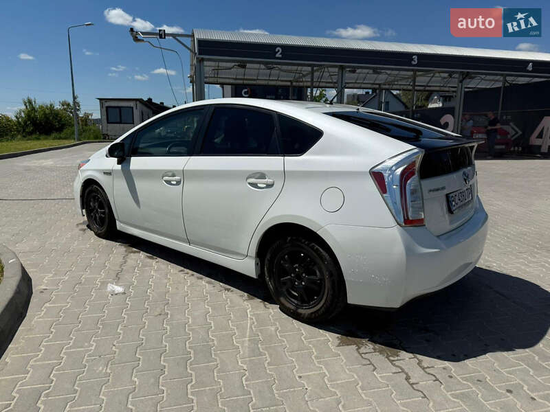 Toyota Prius 2014