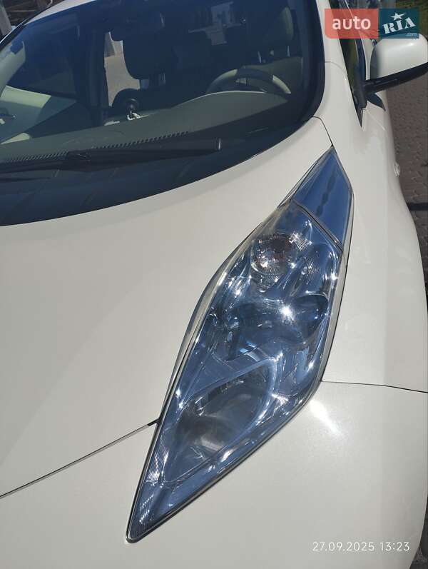 Nissan Leaf 2012