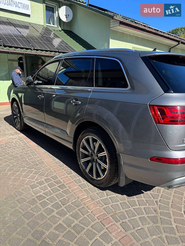 Audi Q7 2015