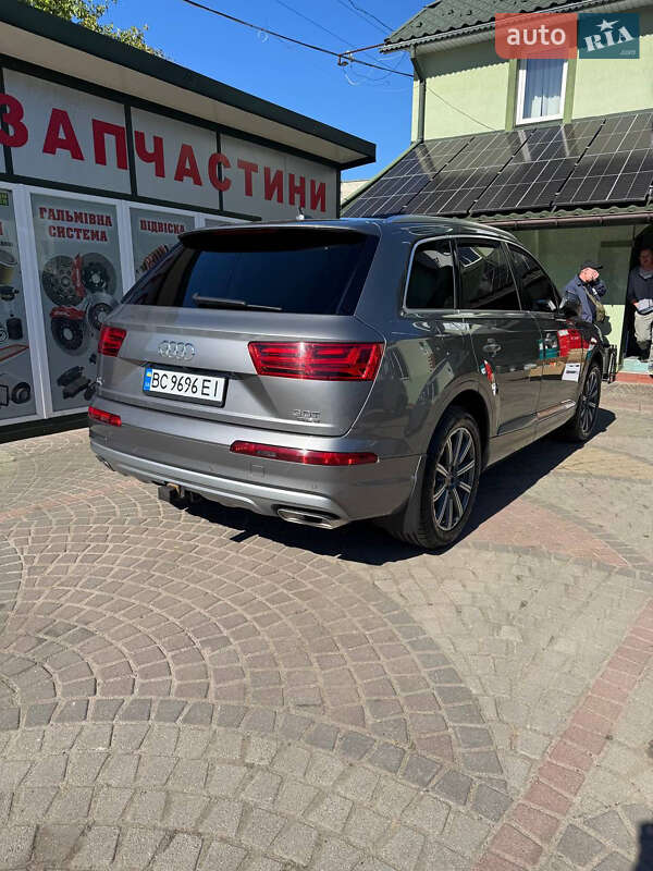 Audi Q7 2015