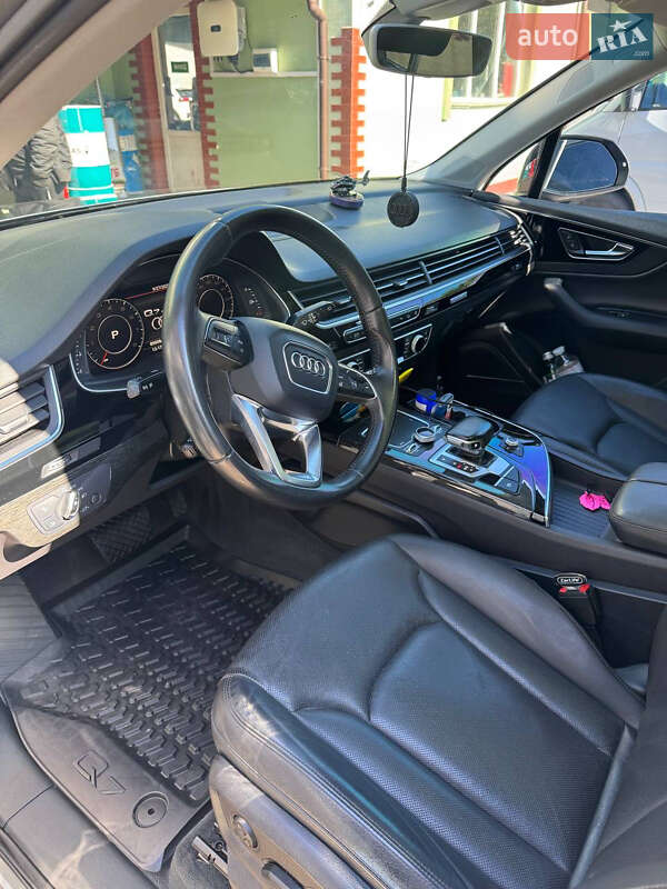 Audi Q7 2015
