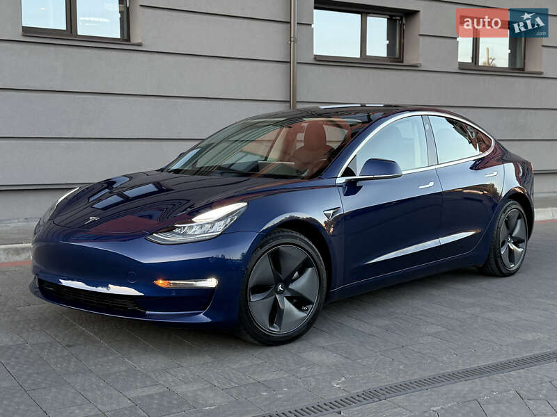 Tesla Model 3 2018