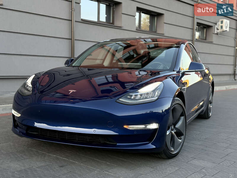 Tesla Model 3 2018