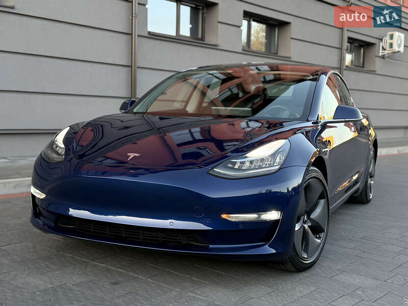 Tesla Model 3 2018