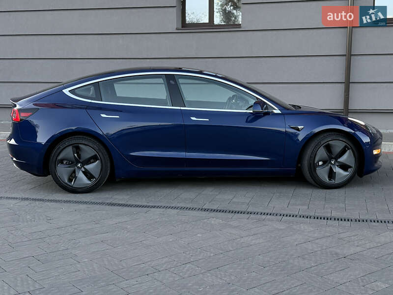 Tesla Model 3 2018