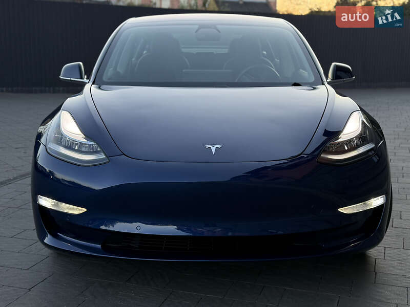 Tesla Model 3 2018