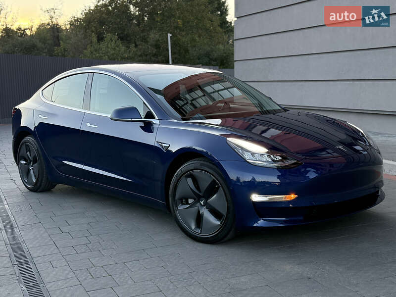 Tesla Model 3 2018