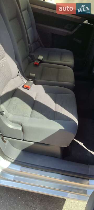 Volkswagen Touran 2009