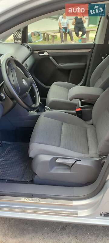 Volkswagen Touran 2009