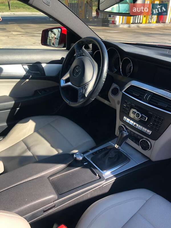 Mercedes-Benz C-Class 2012