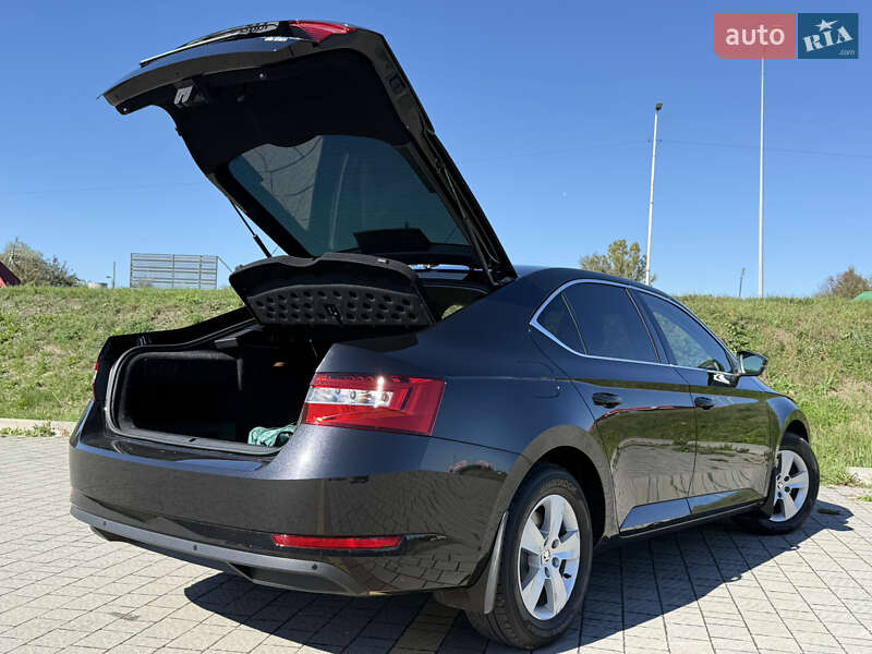 Skoda Superb 2019