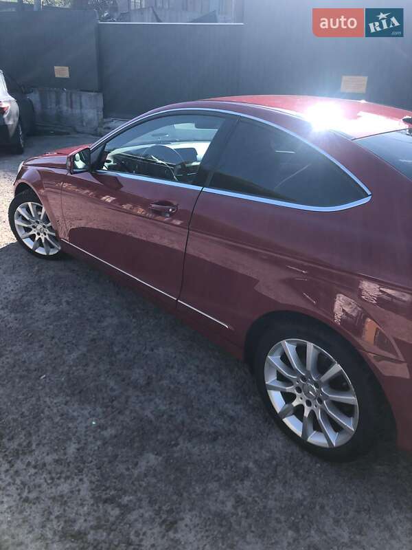 Mercedes-Benz C-Class 2012