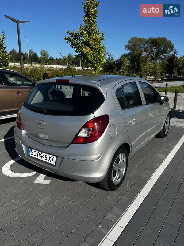 Opel Corsa 2009