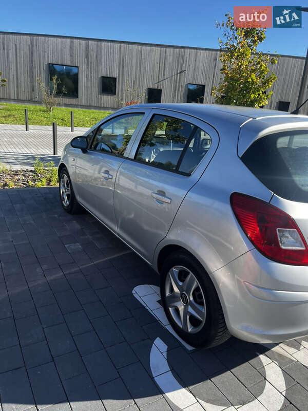 Opel Corsa 2009
