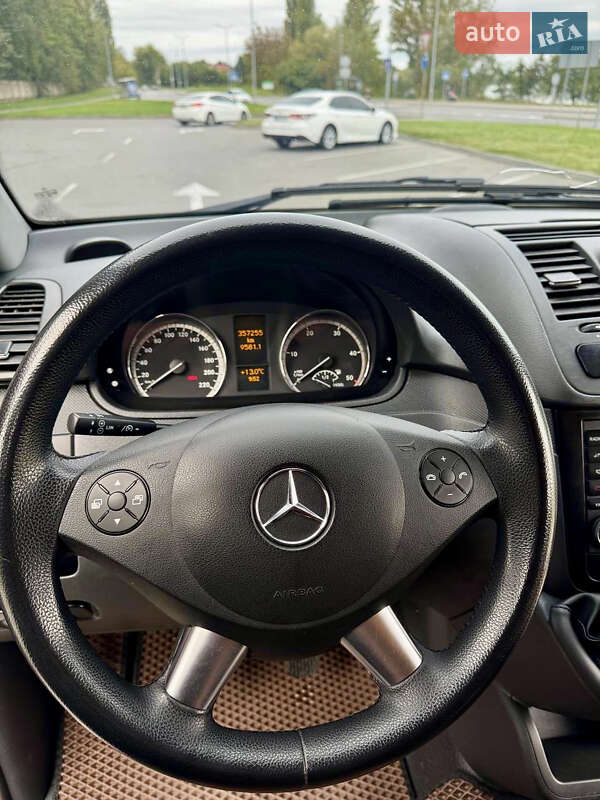 Mercedes-Benz Vito 2010