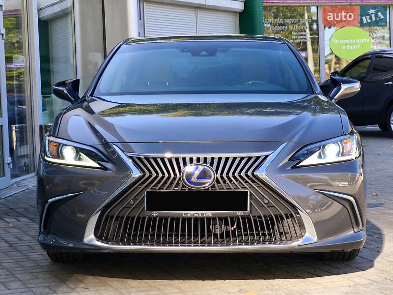 Lexus-2
