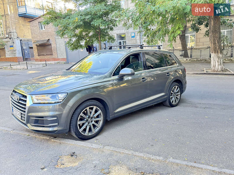 Audi Q7 2015