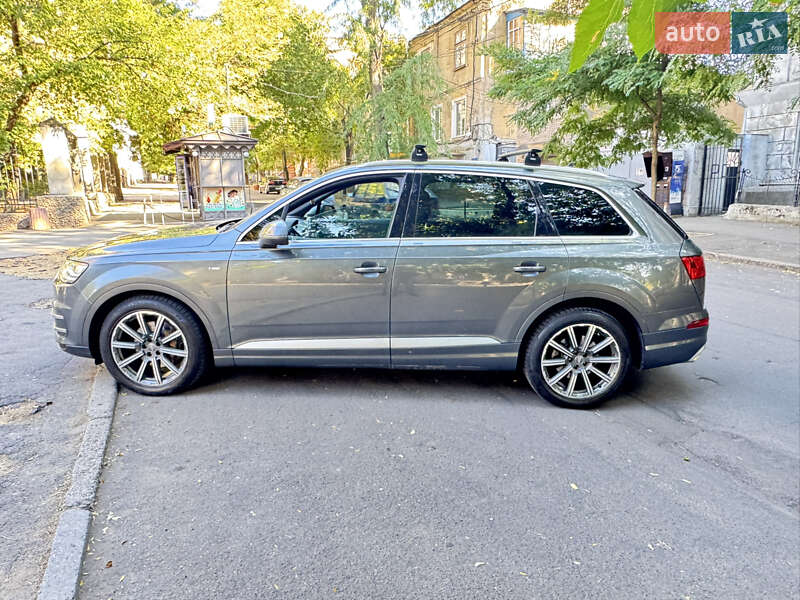 Audi Q7 2015