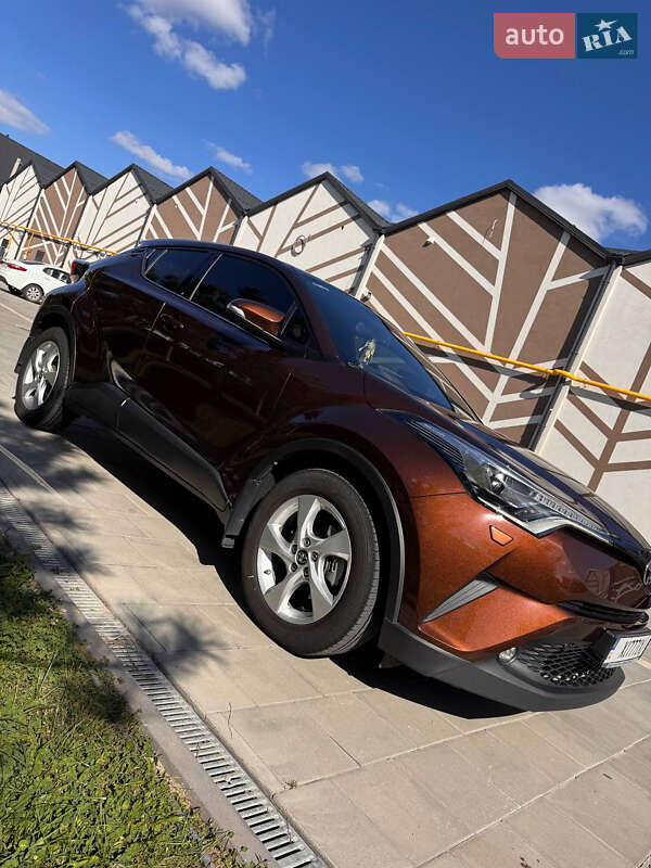 Toyota C-HR 2017