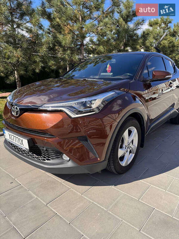 Toyota C-HR 2017