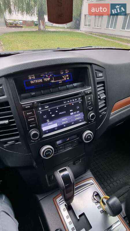 Mitsubishi Pajero 2008