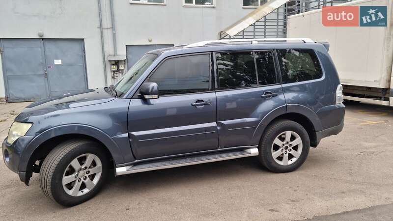 Mitsubishi Pajero 2008