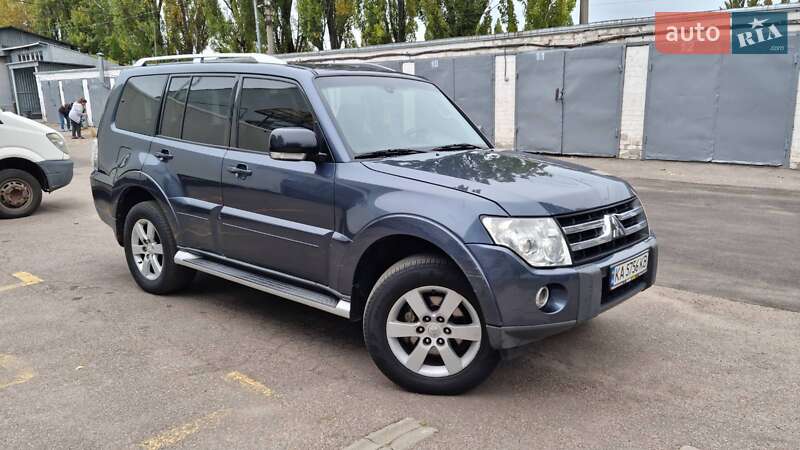 Mitsubishi Pajero 2008