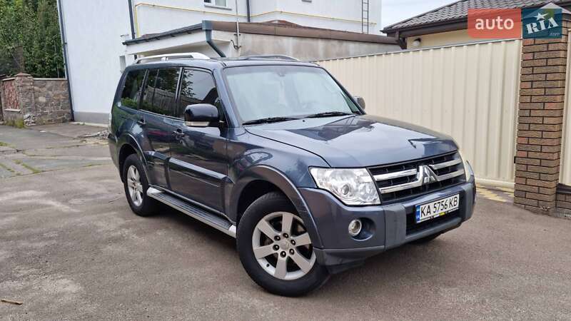 Mitsubishi Pajero 2008