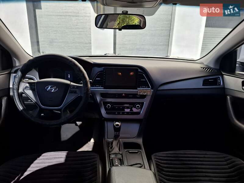 Hyundai Sonata 2016